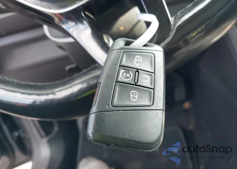 2019 Volkswagen Jetta 1.4T Sel z USA, uszkodzony, nr VIN 3VWE57BU4KM274184